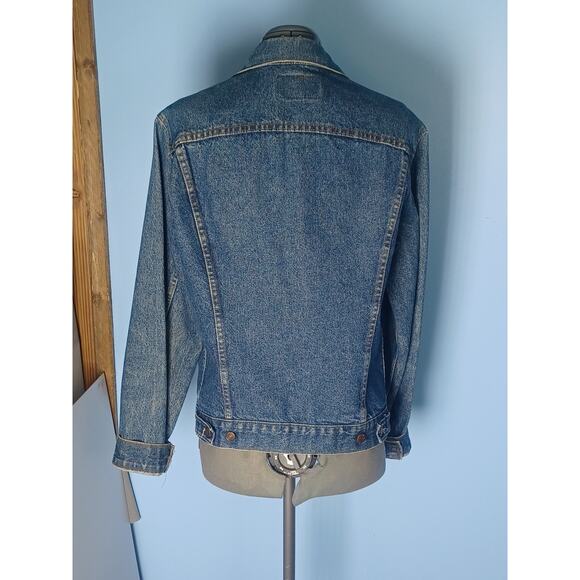 Vintage Levi Strauss 90's Dark Blue Jean Jacket Coat Button Size 40L Rider/Biker - Picture 5 of 15